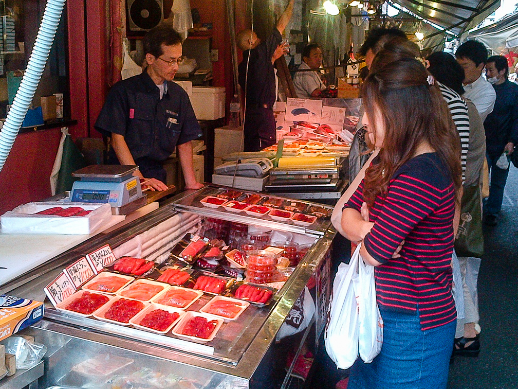 Vendors at Tsujiki. Many remain after the auctions have moved. Photo: Ingrid