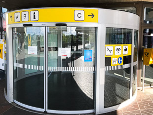 Closed doors on Terminal A (Photo: Daniel)