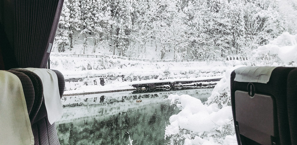 Passing through the snow. Photo: Ingrid